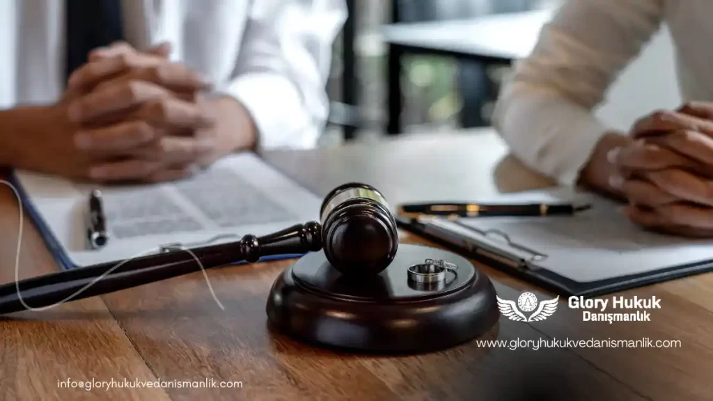 çekişmeli boşanma davası